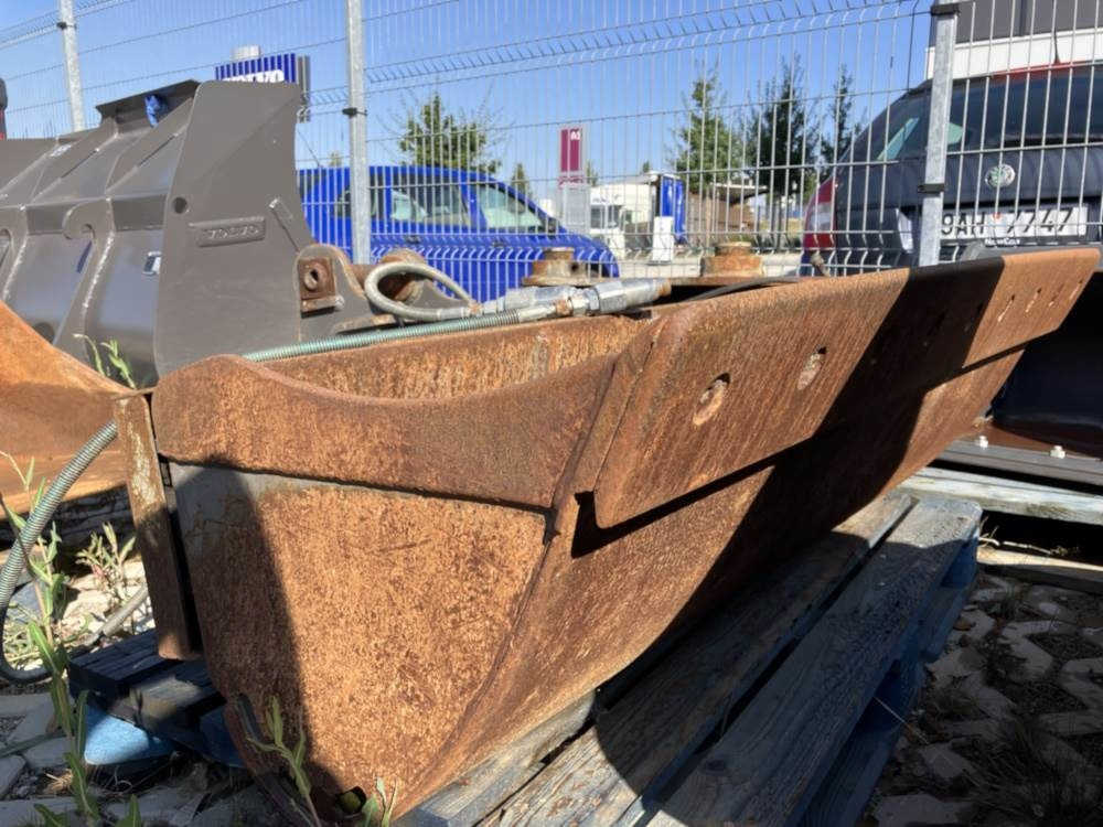 Volvo Böschungslöffel hydr. - Rovokopač-utovarivač: slika Volvo Böschungslöffel hydr. - Rovokopač-utovarivač Volvo Böschungslöffel hydr. - Rovokopač-utovarivač: slika Volvo Böschungslöffel hydr. - Rovokopač-utovarivač