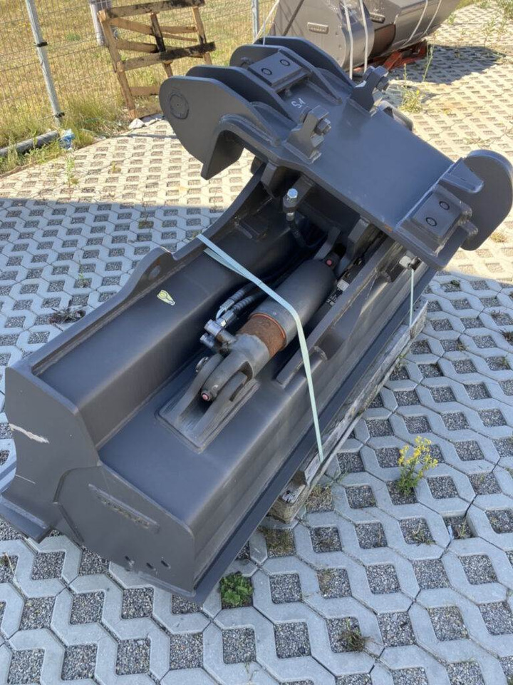 Volvo Böschungslöffel hydr. S1 - Rovokopač-utovarivač: slika Volvo Böschungslöffel hydr. S1 - Rovokopač-utovarivač Volvo Böschungslöffel hydr. S1 - Rovokopač-utovarivač: slika Volvo Böschungslöffel hydr. S1 - Rovokopač-utovarivač