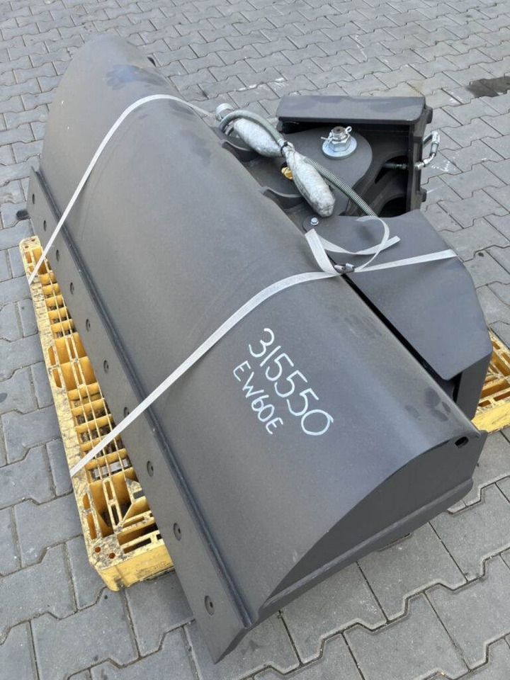 Volvo Böschungslöffel schwenkbar - Festanbau - Rovokopač-utovarivač: slika Volvo Böschungslöffel schwenkbar - Festanbau - Rovokopač-utovarivač Volvo Böschungslöffel schwenkbar - Festanbau - Rovokopač-utovarivač: slika Volvo Böschungslöffel schwenkbar - Festanbau - Rovokopač-utovarivač