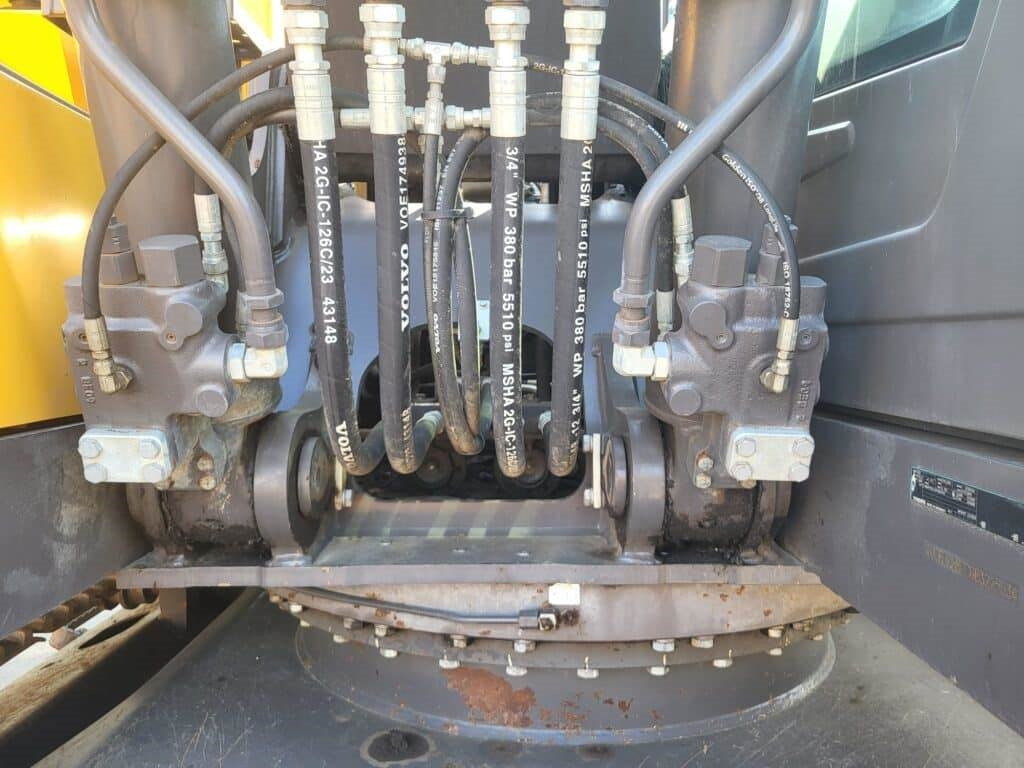 Volvo EC220EL - Bager gusjeničar: slika Volvo EC220EL - Bager gusjeničar Volvo EC220EL - Bager gusjeničar: slika Volvo EC220EL - Bager gusjeničar