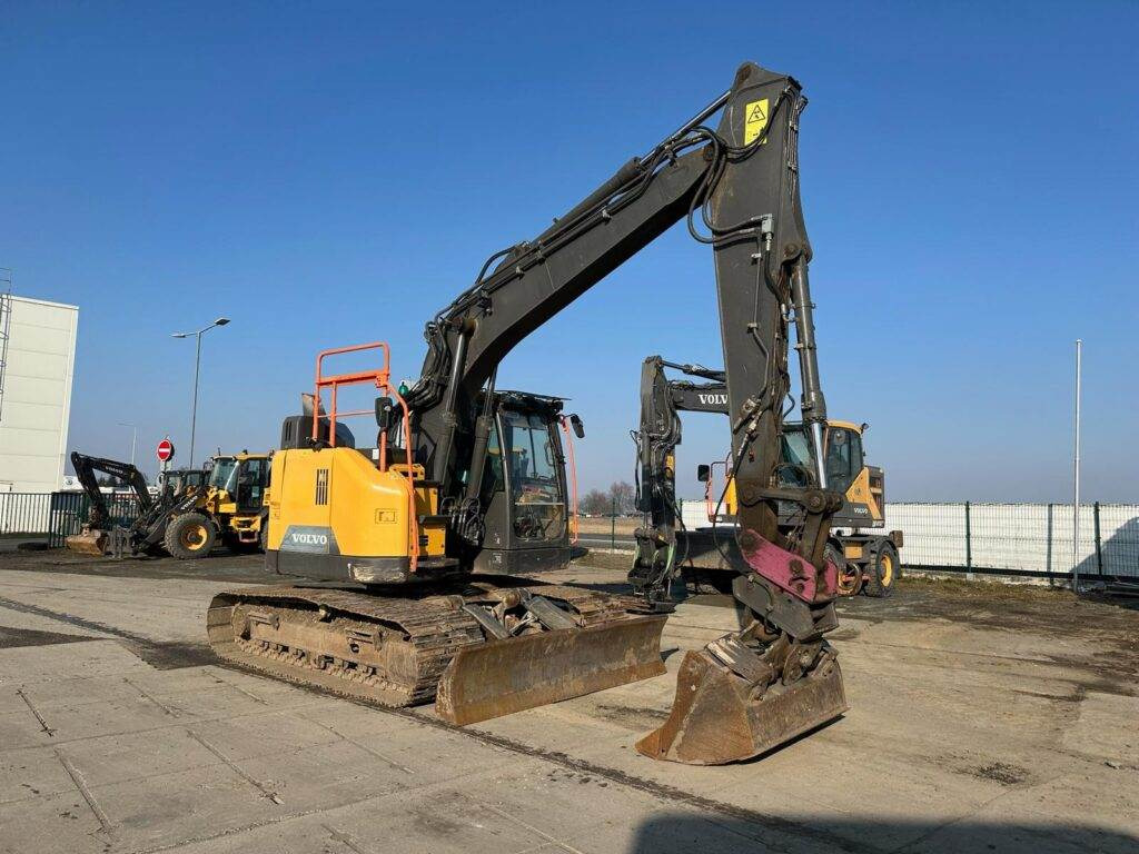 Volvo ECR145EL - Bager gusjeničar: slika Volvo ECR145EL - Bager gusjeničar Volvo ECR145EL - Bager gusjeničar: slika Volvo ECR145EL - Bager gusjeničar