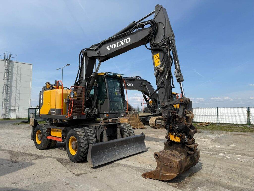 Volvo EWR150E - Bager na kotačima: slika Volvo EWR150E - Bager na kotačima Volvo EWR150E - Bager na kotačima: slika Volvo EWR150E - Bager na kotačima