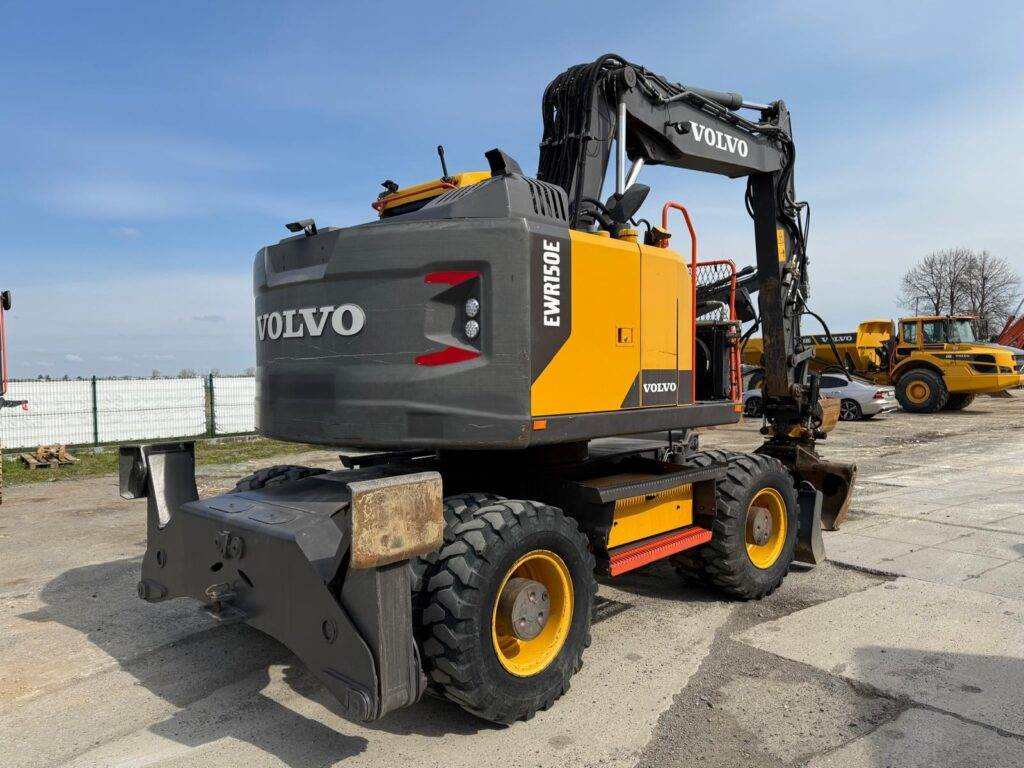 Volvo EWR150E - Bager na kotačima: slika Volvo EWR150E - Bager na kotačima Volvo EWR150E - Bager na kotačima: slika Volvo EWR150E - Bager na kotačima