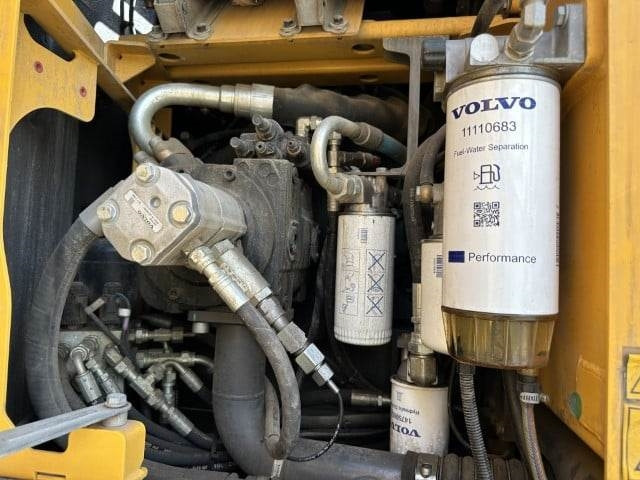 Volvo EWR150E - Bager na kotačima: slika  Volvo EWR150E - Bager na kotačima Volvo EWR150E - Bager na kotačima: slika  Volvo EWR150E - Bager na kotačima