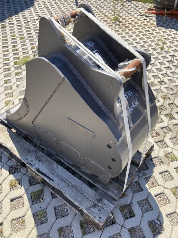 Volvo Tieflöffel mit Messer S50 - Rovokopač-utovarivač: slika Volvo Tieflöffel mit Messer S50 - Rovokopač-utovarivač Volvo Tieflöffel mit Messer S50 - Rovokopač-utovarivač: slika Volvo Tieflöffel mit Messer S50 - Rovokopač-utovarivač