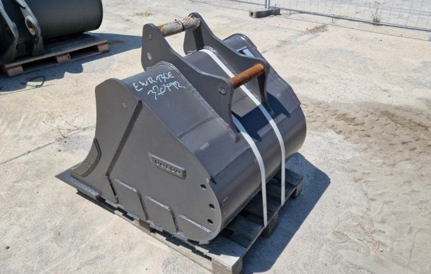 Volvo Tieflöffel mit Messer - Rovokopač-utovarivač: slika Volvo Tieflöffel mit Messer - Rovokopač-utovarivač Volvo Tieflöffel mit Messer - Rovokopač-utovarivač: slika Volvo Tieflöffel mit Messer - Rovokopač-utovarivač