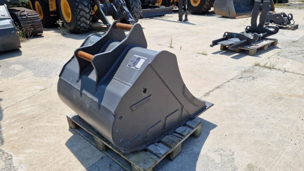 Volvo Tieflöffel mit Messer - Rovokopač-utovarivač: slika Volvo Tieflöffel mit Messer - Rovokopač-utovarivač Volvo Tieflöffel mit Messer - Rovokopač-utovarivač: slika Volvo Tieflöffel mit Messer - Rovokopač-utovarivač