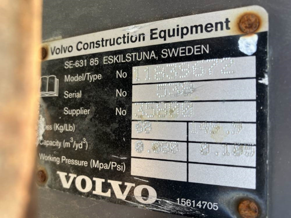 Volvo Tieflöffel mit Zähne - Festanbau - Rovokopač-utovarivač: slika Volvo Tieflöffel mit Zähne - Festanbau - Rovokopač-utovarivač Volvo Tieflöffel mit Zähne - Festanbau - Rovokopač-utovarivač: slika Volvo Tieflöffel mit Zähne - Festanbau - Rovokopač-utovarivač