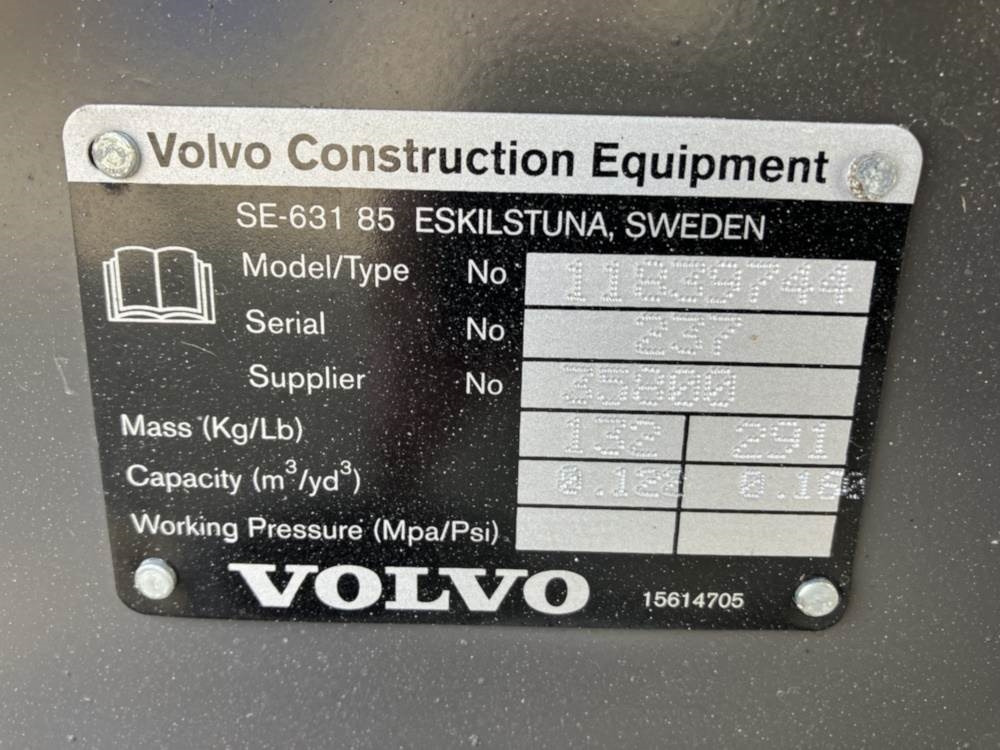 Volvo Tieflöffel mit Zähnen - Rovokopač-utovarivač: slika Volvo Tieflöffel mit Zähnen - Rovokopač-utovarivač Volvo Tieflöffel mit Zähnen - Rovokopač-utovarivač: slika Volvo Tieflöffel mit Zähnen - Rovokopač-utovarivač