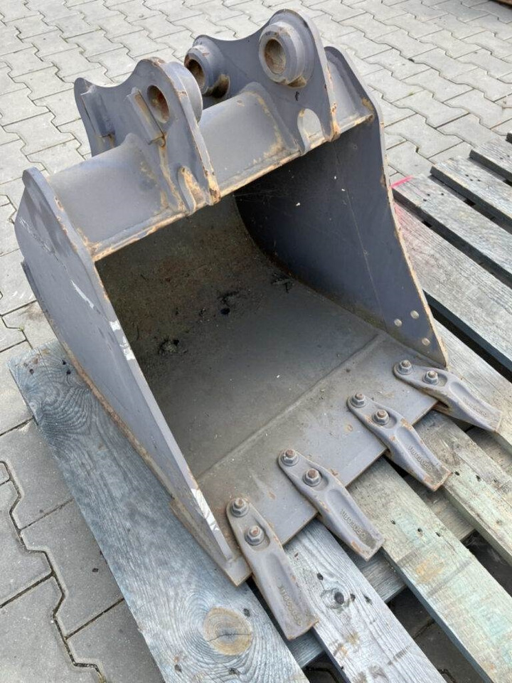 Volvo Tieflöffel mit Zähnen - Festanbau - Rovokopač-utovarivač: slika Volvo Tieflöffel mit Zähnen - Festanbau - Rovokopač-utovarivač Volvo Tieflöffel mit Zähnen - Festanbau - Rovokopač-utovarivač: slika Volvo Tieflöffel mit Zähnen - Festanbau - Rovokopač-utovarivač