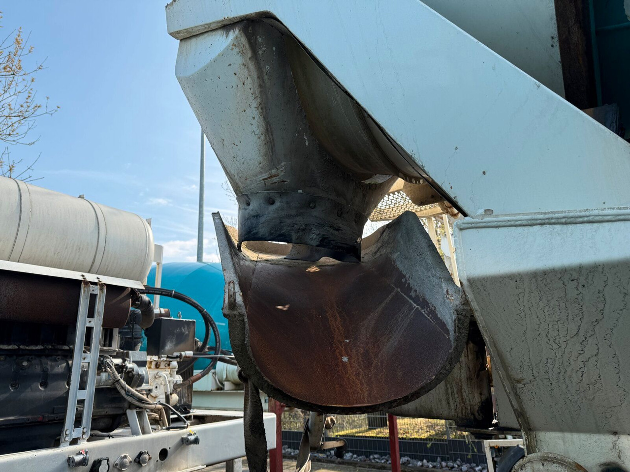 Betonmischer-Auflieger Euromix 12 m³ mit Motor - Automješalica: slika Betonmischer-Auflieger Euromix 12 m³ mit Motor - Automješalica Betonmischer-Auflieger Euromix 12 m³ mit Motor - Automješalica: slika Betonmischer-Auflieger Euromix 12 m³ mit Motor - Automješalica