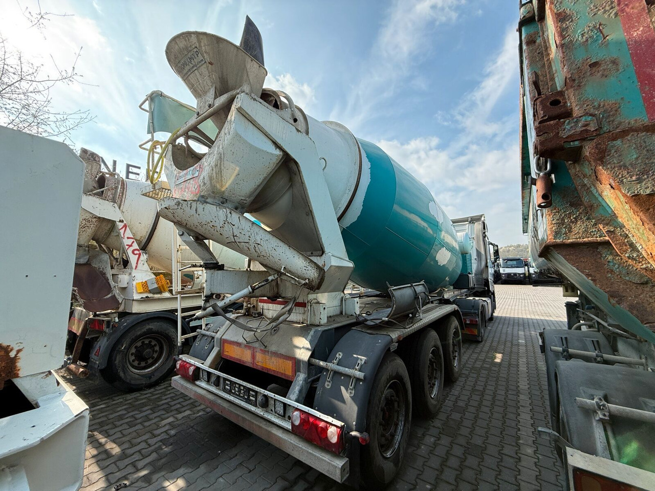 Betonmischer-Auflieger Euromix 12 m³ mit Motor - Automješalica: slika Betonmischer-Auflieger Euromix 12 m³ mit Motor - Automješalica Betonmischer-Auflieger Euromix 12 m³ mit Motor - Automješalica: slika Betonmischer-Auflieger Euromix 12 m³ mit Motor - Automješalica