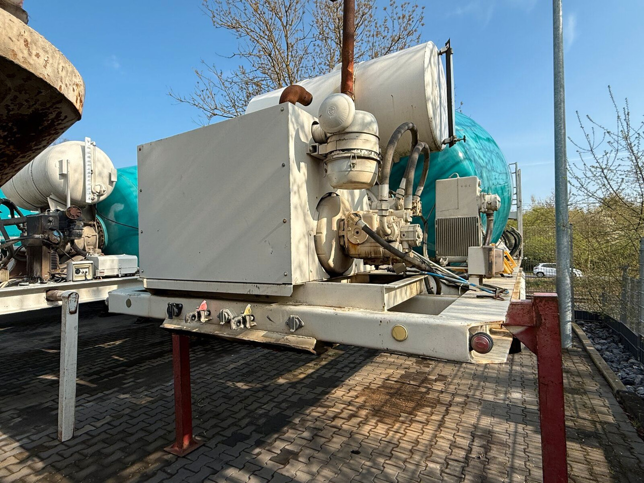Betonmischer-Auflieger Stetter 10 m³ mit Motor - Automješalica: slika Betonmischer-Auflieger Stetter 10 m³ mit Motor - Automješalica Betonmischer-Auflieger Stetter 10 m³ mit Motor - Automješalica: slika Betonmischer-Auflieger Stetter 10 m³ mit Motor - Automješalica