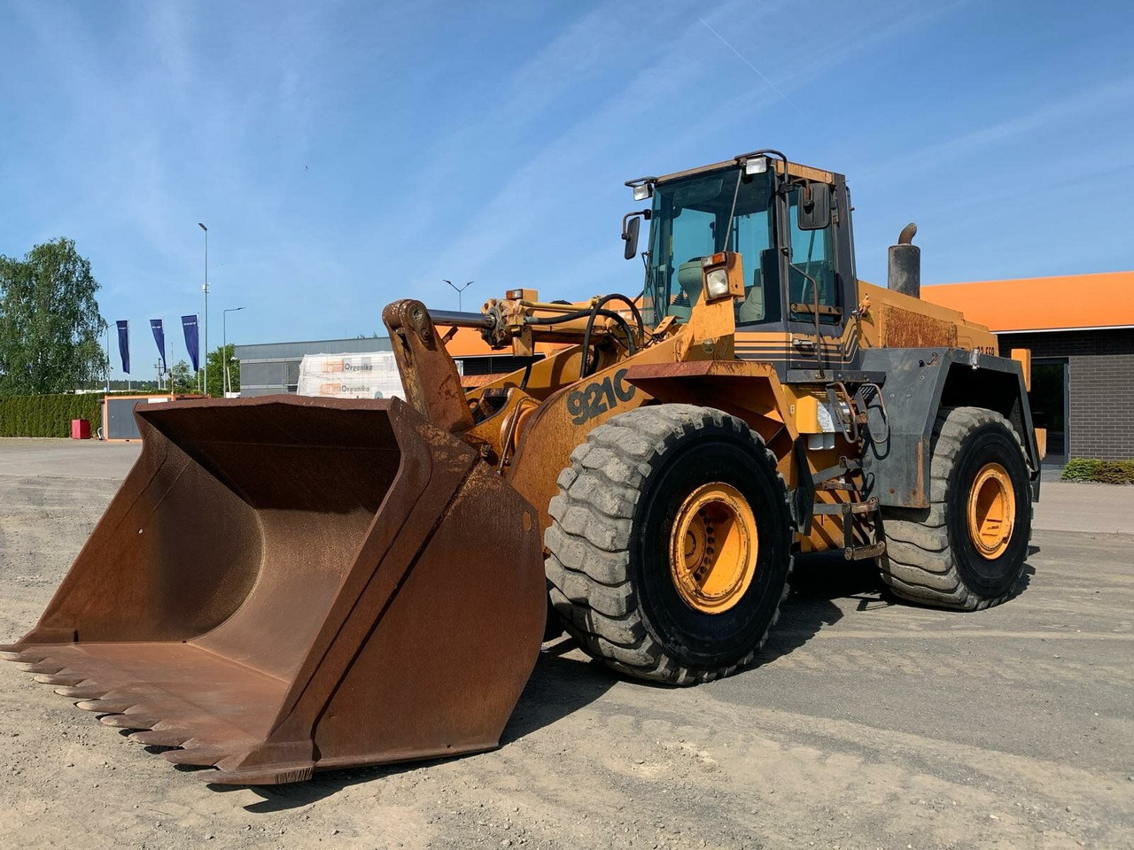 CASE 921C Radlader 25,5 Ton *Schaufel 4.1 m³ - Utovarivač na kotačima: slika CASE 921C Radlader 25,5 Ton *Schaufel 4.1 m³ - Utovarivač na kotačima CASE 921C Radlader 25,5 Ton *Schaufel 4.1 m³ - Utovarivač na kotačima: slika CASE 921C Radlader 25,5 Ton *Schaufel 4.1 m³ - Utovarivač na kotačima