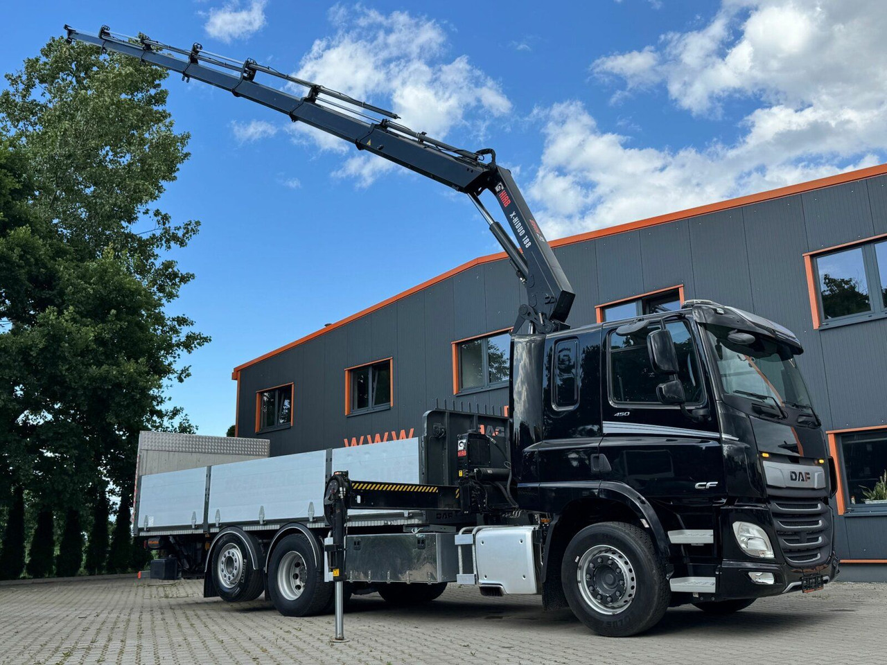 DAF CF 450 FAN 6x2 Pritsche mit Kran HIAB 188 E-6 - Kamion s kranom: slika DAF CF 450 FAN 6x2 Pritsche mit Kran HIAB 188 E-6 - Kamion s kranom DAF CF 450 FAN 6x2 Pritsche mit Kran HIAB 188 E-6 - Kamion s kranom: slika DAF CF 450 FAN 6x2 Pritsche mit Kran HIAB 188 E-6 - Kamion s kranom