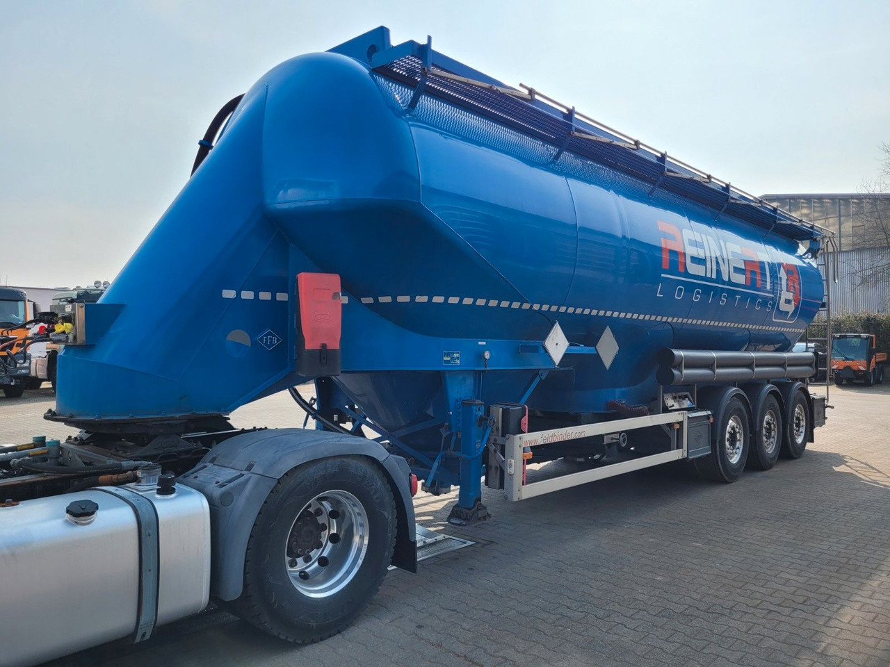 Feldbinder EUT 56.3 Liegend Silo mit ADR AT *56.000 L - Silos poluprikolica: slika Feldbinder EUT 56.3 Liegend Silo mit ADR AT *56.000 L - Silos poluprikolica Feldbinder EUT 56.3 Liegend Silo mit ADR AT *56.000 L - Silos poluprikolica: slika Feldbinder EUT 56.3 Liegend Silo mit ADR AT *56.000 L - Silos poluprikolica