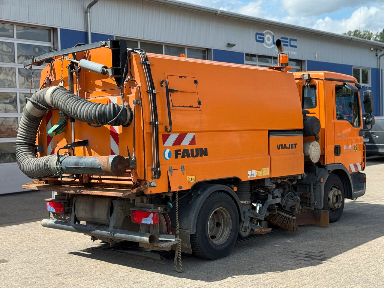 MAN 12.220 4x2 BL Kehrmaschine Viajet 5RHS - Cestovna čistilica: slika MAN 12.220 4x2 BL Kehrmaschine Viajet 5RHS - Cestovna čistilica MAN 12.220 4x2 BL Kehrmaschine Viajet 5RHS - Cestovna čistilica: slika MAN 12.220 4x2 BL Kehrmaschine Viajet 5RHS - Cestovna čistilica