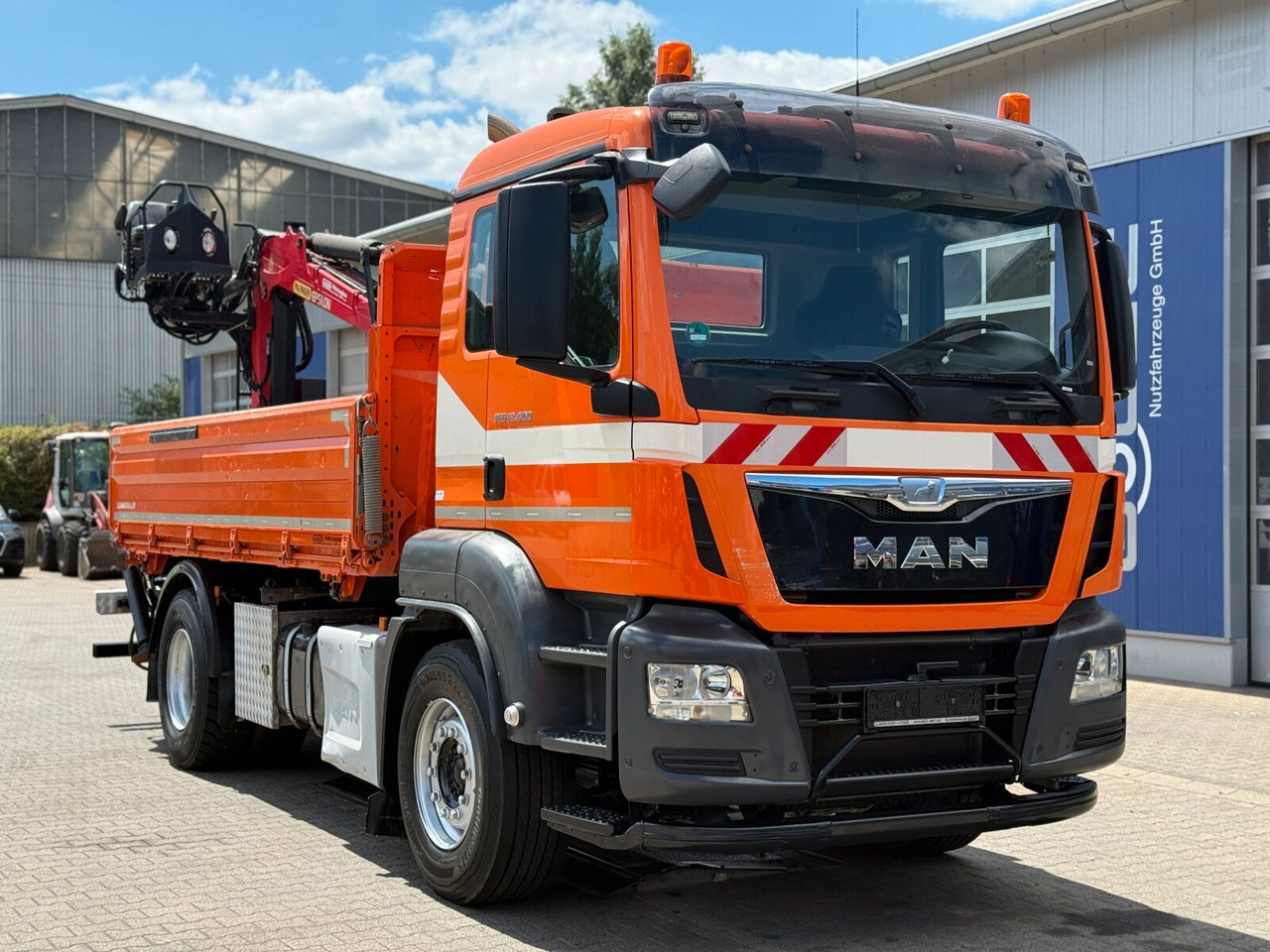 MAN TGS 18.400 4x2 Kipper Bordmatic Kran Palfinger - Kiper, Kamion s kranom: slika MAN TGS 18.400 4x2 Kipper Bordmatic Kran Palfinger - Kiper, Kamion s kranom MAN TGS 18.400 4x2 Kipper Bordmatic Kran Palfinger - Kiper, Kamion s kranom: slika MAN TGS 18.400 4x2 Kipper Bordmatic Kran Palfinger - Kiper, Kamion s kranom