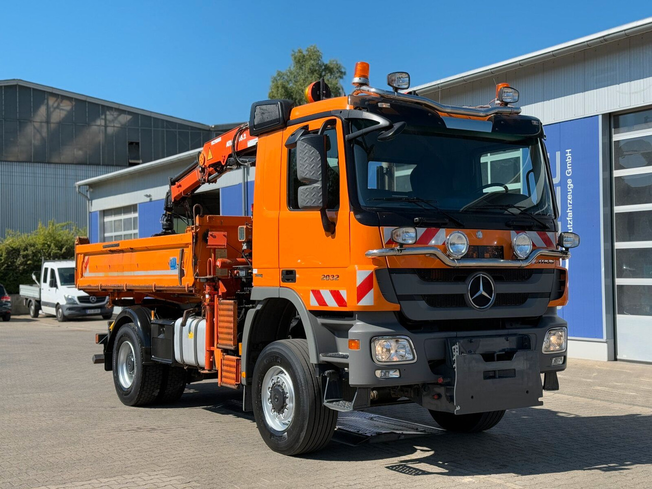 Mercedes-Benz ACTROS 2044 4x4 Kipper Kran ATLAS 65.2 A2L - Kiper, Kamion s kranom: slika Mercedes-Benz ACTROS 2044 4x4 Kipper Kran ATLAS 65.2 A2L - Kiper, Kamion s kranom Mercedes-Benz ACTROS 2044 4x4 Kipper Kran ATLAS 65.2 A2L - Kiper, Kamion s kranom: slika Mercedes-Benz ACTROS 2044 4x4 Kipper Kran ATLAS 65.2 A2L - Kiper, Kamion s kranom