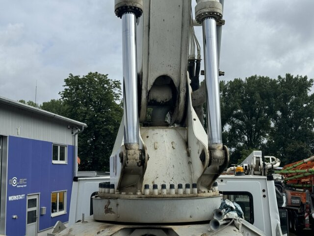 Mercedes-Benz ACTROS 3240 8x4 Betonpumpe PUTZMEISTER BSF 42 M - Beton pumpa: slika Mercedes-Benz ACTROS 3240 8x4 Betonpumpe PUTZMEISTER BSF 42 M - Beton pumpa Mercedes-Benz ACTROS 3240 8x4 Betonpumpe PUTZMEISTER BSF 42 M - Beton pumpa: slika Mercedes-Benz ACTROS 3240 8x4 Betonpumpe PUTZMEISTER BSF 42 M - Beton pumpa