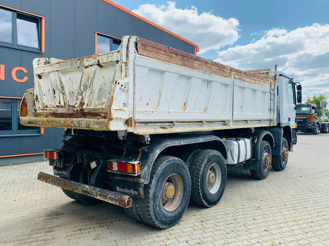 Mercedes-Benz ACTROS 4144 8x8 EURO4 DSK Meiller - Kiper: slika Mercedes-Benz ACTROS 4144 8x8 EURO4 DSK Meiller - Kiper Mercedes-Benz ACTROS 4144 8x8 EURO4 DSK Meiller - Kiper: slika Mercedes-Benz ACTROS 4144 8x8 EURO4 DSK Meiller - Kiper