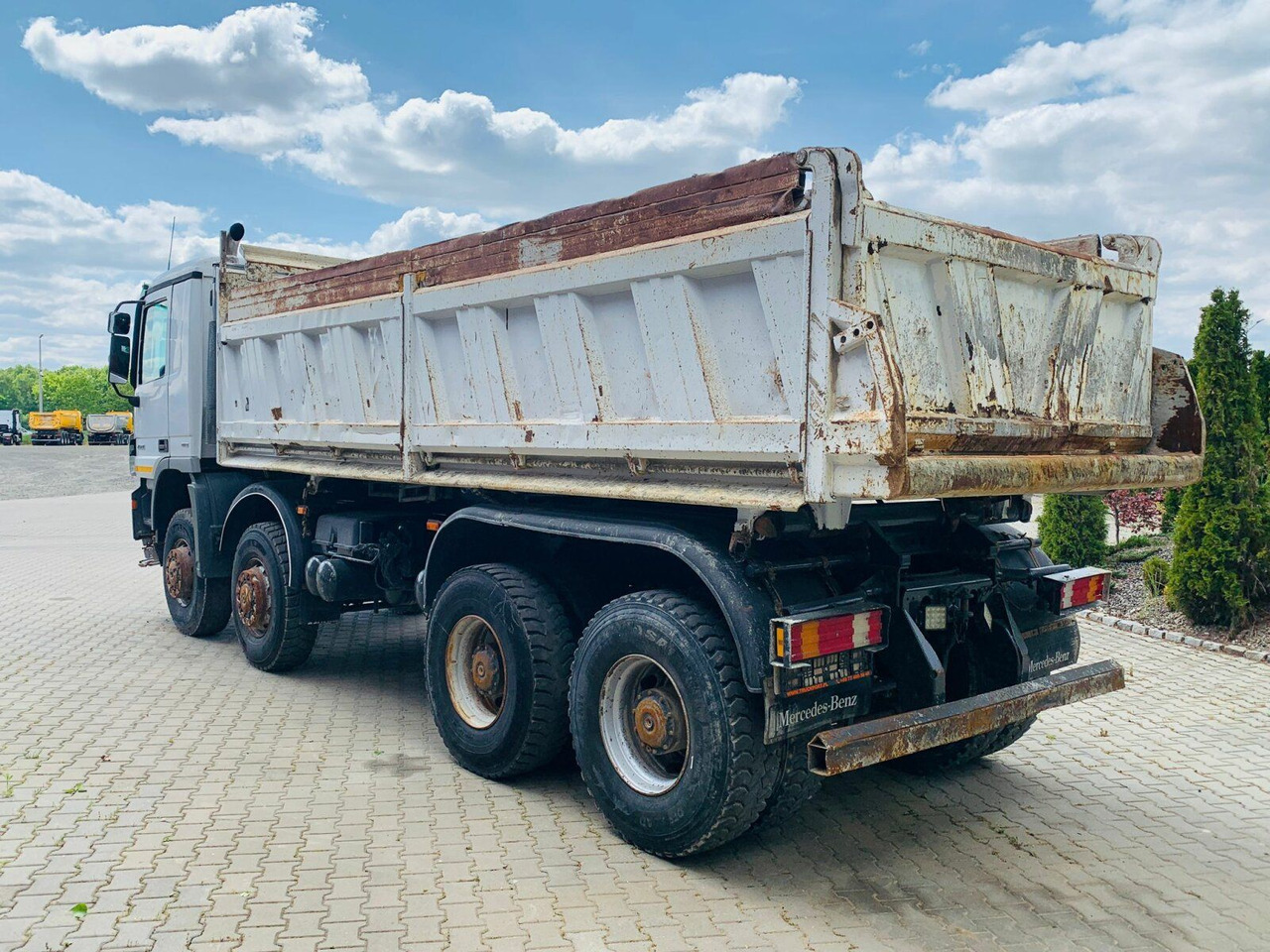 Mercedes-Benz ACTROS 4144 8x8 EURO4 DSK Meiller - Kiper: slika Mercedes-Benz ACTROS 4144 8x8 EURO4 DSK Meiller - Kiper Mercedes-Benz ACTROS 4144 8x8 EURO4 DSK Meiller - Kiper: slika Mercedes-Benz ACTROS 4144 8x8 EURO4 DSK Meiller - Kiper