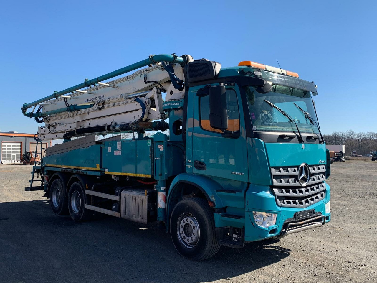 Mercedes-Benz AROCS 2636 6x4 Euro 6 Betonpumpe SERMAC 4Z36 - Beton pumpa: slika Mercedes-Benz AROCS 2636 6x4 Euro 6 Betonpumpe SERMAC 4Z36 - Beton pumpa Mercedes-Benz AROCS 2636 6x4 Euro 6 Betonpumpe SERMAC 4Z36 - Beton pumpa: slika Mercedes-Benz AROCS 2636 6x4 Euro 6 Betonpumpe SERMAC 4Z36 - Beton pumpa