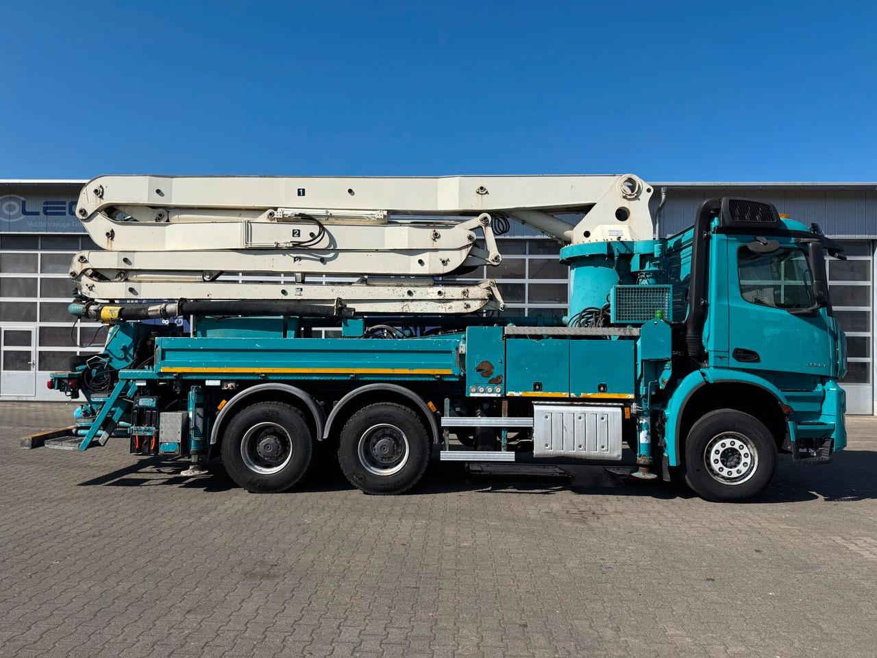 Mercedes-Benz AROCS 2844 6x4 Euro 6 Betonpumpe SERMAC 5Z33 - Beton pumpa: slika Mercedes-Benz AROCS 2844 6x4 Euro 6 Betonpumpe SERMAC 5Z33 - Beton pumpa Mercedes-Benz AROCS 2844 6x4 Euro 6 Betonpumpe SERMAC 5Z33 - Beton pumpa: slika Mercedes-Benz AROCS 2844 6x4 Euro 6 Betonpumpe SERMAC 5Z33 - Beton pumpa
