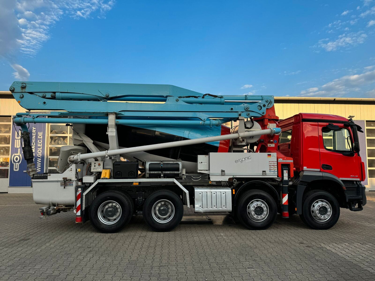 Mercedes-Benz AROCS 3243 8x4 Euro 6 Pumi Putzmeister TMM 24-3 - Automješalica: slika Mercedes-Benz AROCS 3243 8x4 Euro 6 Pumi Putzmeister TMM 24-3 - Automješalica Mercedes-Benz AROCS 3243 8x4 Euro 6 Pumi Putzmeister TMM 24-3 - Automješalica: slika Mercedes-Benz AROCS 3243 8x4 Euro 6 Pumi Putzmeister TMM 24-3 - Automješalica
