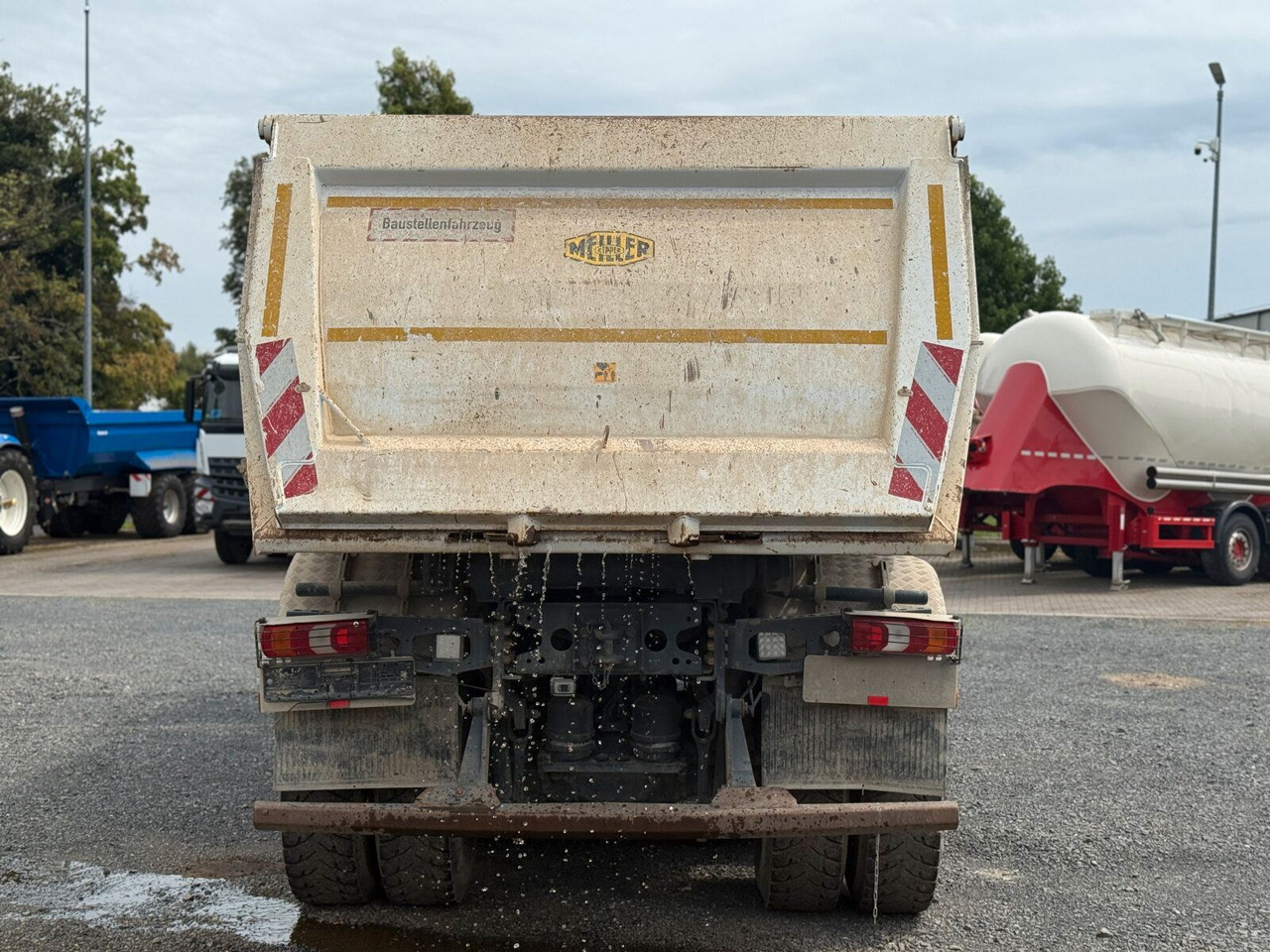 Mercedes-Benz AROCS 4145 8x8 Meiller Muldenkipper - Kiper: slika Mercedes-Benz AROCS 4145 8x8 Meiller Muldenkipper - Kiper Mercedes-Benz AROCS 4145 8x8 Meiller Muldenkipper - Kiper: slika Mercedes-Benz AROCS 4145 8x8 Meiller Muldenkipper - Kiper