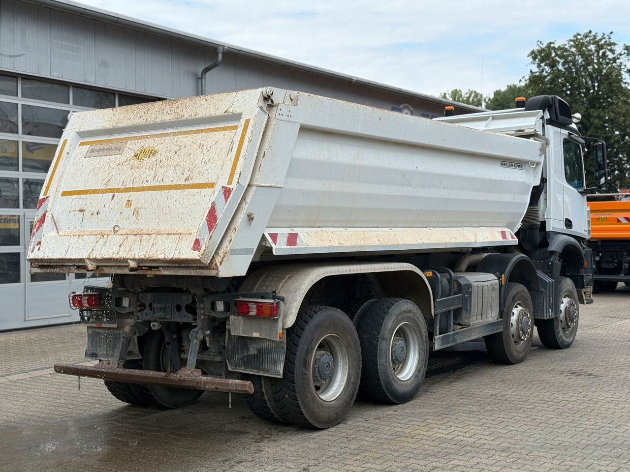 Mercedes-Benz AROCS 4145 8x8 Meiller Muldenkipper - Kiper: slika Mercedes-Benz AROCS 4145 8x8 Meiller Muldenkipper - Kiper Mercedes-Benz AROCS 4145 8x8 Meiller Muldenkipper - Kiper: slika Mercedes-Benz AROCS 4145 8x8 Meiller Muldenkipper - Kiper