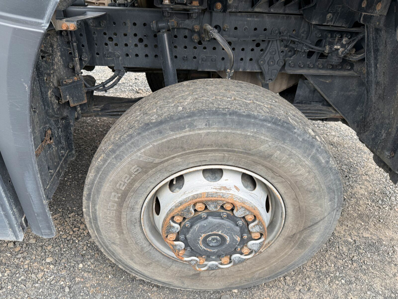 Kiper Mercedes-Benz AROCS 4145 8x8 Meiller Muldenkipper: slika Kiper Mercedes-Benz AROCS 4145 8x8 Meiller Muldenkipper