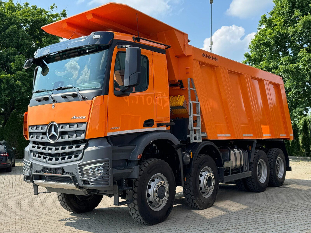 Mercedes-Benz AROCS 4851 8x6 Euro 6 Gesteinkipper MEILLER 25m³ - Kiper: slika Mercedes-Benz AROCS 4851 8x6 Euro 6 Gesteinkipper MEILLER 25m³ - Kiper Mercedes-Benz AROCS 4851 8x6 Euro 6 Gesteinkipper MEILLER 25m³ - Kiper: slika Mercedes-Benz AROCS 4851 8x6 Euro 6 Gesteinkipper MEILLER 25m³ - Kiper
