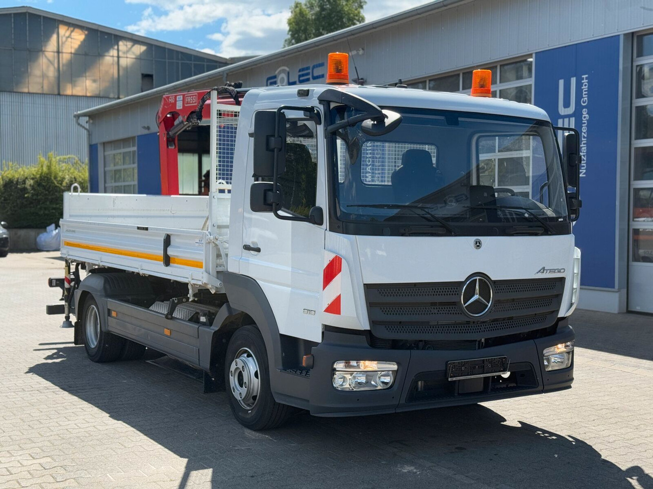 Mercedes-Benz ATEGO 818 4x2 Euro 6 Kipper Kran FASSI F65B.0.22 - Kamion s kranom: slika Mercedes-Benz ATEGO 818 4x2 Euro 6 Kipper Kran FASSI F65B.0.22 - Kamion s kranom Mercedes-Benz ATEGO 818 4x2 Euro 6 Kipper Kran FASSI F65B.0.22 - Kamion s kranom: slika Mercedes-Benz ATEGO 818 4x2 Euro 6 Kipper Kran FASSI F65B.0.22 - Kamion s kranom