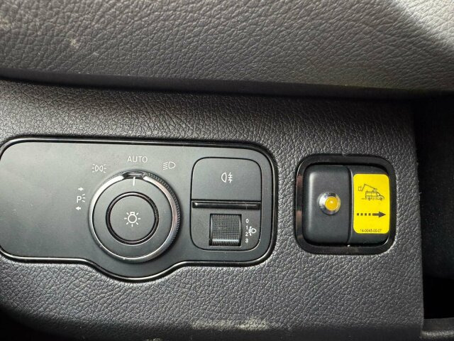 Mercedes-Benz Sprinter 316 CDI mit Versalift VTL-39-135 - Podizna platforma montirana na kamion: slika Mercedes-Benz Sprinter 316 CDI mit Versalift VTL-39-135 - Podizna platforma montirana na kamion Mercedes-Benz Sprinter 316 CDI mit Versalift VTL-39-135 - Podizna platforma montirana na kamion: slika Mercedes-Benz Sprinter 316 CDI mit Versalift VTL-39-135 - Podizna platforma montirana na kamion