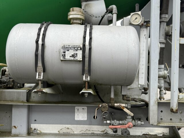 Müller-Mitteltal Liebherr Betonmischer Concrete Auflieger 10 m³ - Poluprikolica: slika Müller-Mitteltal Liebherr Betonmischer Concrete Auflieger 10 m³ - Poluprikolica Müller-Mitteltal Liebherr Betonmischer Concrete Auflieger 10 m³ - Poluprikolica: slika Müller-Mitteltal Liebherr Betonmischer Concrete Auflieger 10 m³ - Poluprikolica