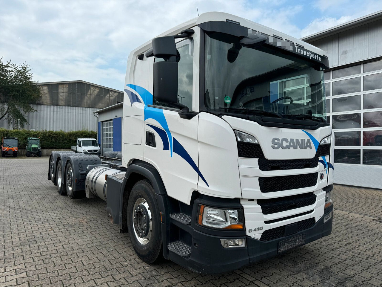 Scania G 410 B8x2*6 NB LNG Fahrgestell Nebenantrieb - Kamion cisterna, Kamion s kranom: slika Scania G 410 B8x2*6 NB LNG Fahrgestell Nebenantrieb - Kamion cisterna, Kamion s kranom Scania G 410 B8x2*6 NB LNG Fahrgestell Nebenantrieb - Kamion cisterna, Kamion s kranom: slika Scania G 410 B8x2*6 NB LNG Fahrgestell Nebenantrieb - Kamion cisterna, Kamion s kranom