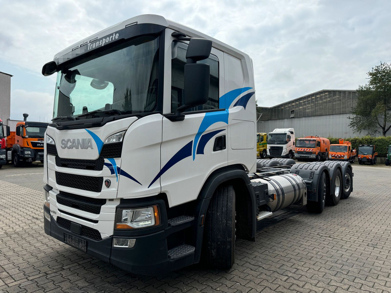 Scania G 410 B8x2*6 NB LNG Fahrgestell Nebenantrieb - Kamion cisterna, Kamion s kranom: slika Scania G 410 B8x2*6 NB LNG Fahrgestell Nebenantrieb - Kamion cisterna, Kamion s kranom Scania G 410 B8x2*6 NB LNG Fahrgestell Nebenantrieb - Kamion cisterna, Kamion s kranom: slika Scania G 410 B8x2*6 NB LNG Fahrgestell Nebenantrieb - Kamion cisterna, Kamion s kranom