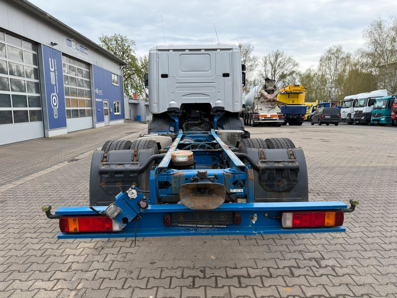 Scania R 420 Tankwagen ADR Fahrgestell Retarder Volluft - Kamion cisterna: slika Scania R 420 Tankwagen ADR Fahrgestell Retarder Volluft - Kamion cisterna Scania R 420 Tankwagen ADR Fahrgestell Retarder Volluft - Kamion cisterna: slika Scania R 420 Tankwagen ADR Fahrgestell Retarder Volluft - Kamion cisterna