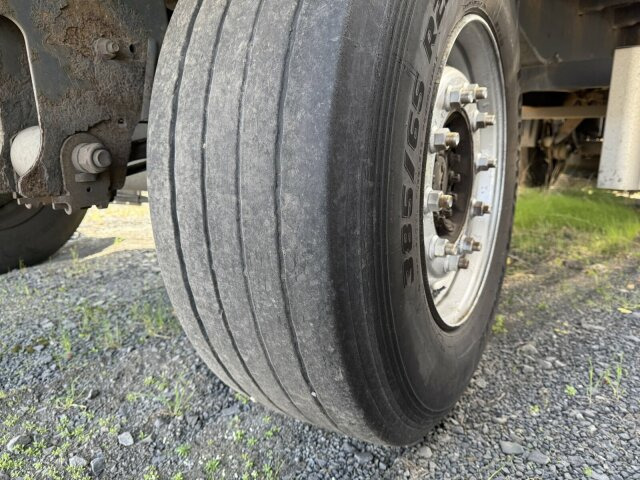 Schmitz Cargobull Gotha AFG 18 BS Baustoffanhänger 2 Achse - Prikolica plato/ Otvoreni sanduk: slika Schmitz Cargobull Gotha AFG 18 BS Baustoffanhänger 2 Achse - Prikolica plato/ Otvoreni sanduk Schmitz Cargobull Gotha AFG 18 BS Baustoffanhänger 2 Achse - Prikolica plato/ Otvoreni sanduk: slika Schmitz Cargobull Gotha AFG 18 BS Baustoffanhänger 2 Achse - Prikolica plato/ Otvoreni sanduk