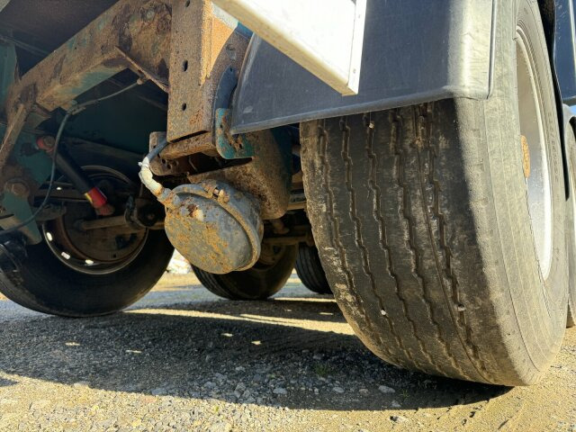 Šumarska poluprikolica Schwarzmüller HS 3/E Langmaterial Holz 3 Achse 35.000 Kg: slika Šumarska poluprikolica Schwarzmüller HS 3/E Langmaterial Holz 3 Achse 35.000 Kg