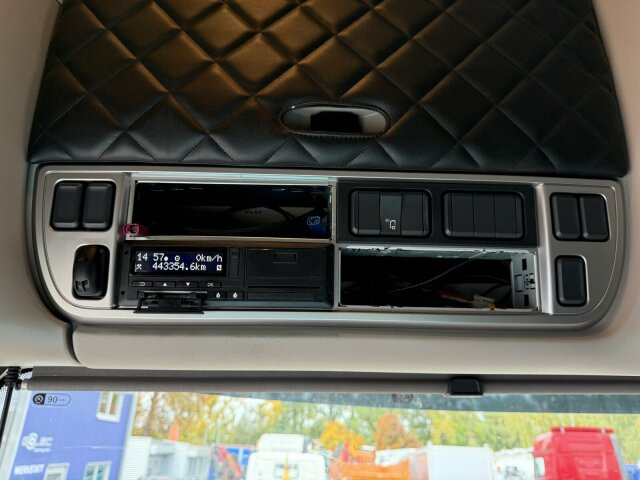 DAF XF480 FT 4x2 SZM Euro 6 ADR - Tegljač: slika DAF XF480 FT 4x2 SZM Euro 6 ADR - Tegljač DAF XF480 FT 4x2 SZM Euro 6 ADR - Tegljač: slika DAF XF480 FT 4x2 SZM Euro 6 ADR - Tegljač