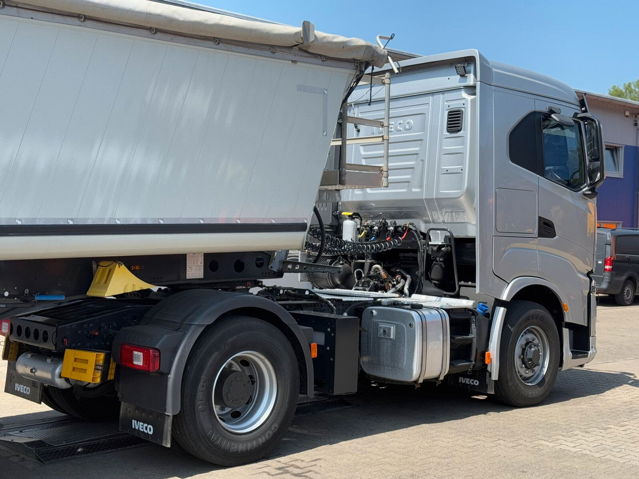 Iveco S-WAY 4x4H Zugmaschine Euro 6 *Kippauflieger - Tegljač: slika Iveco S-WAY 4x4H Zugmaschine Euro 6 *Kippauflieger - Tegljač Iveco S-WAY 4x4H Zugmaschine Euro 6 *Kippauflieger - Tegljač: slika Iveco S-WAY 4x4H Zugmaschine Euro 6 *Kippauflieger - Tegljač