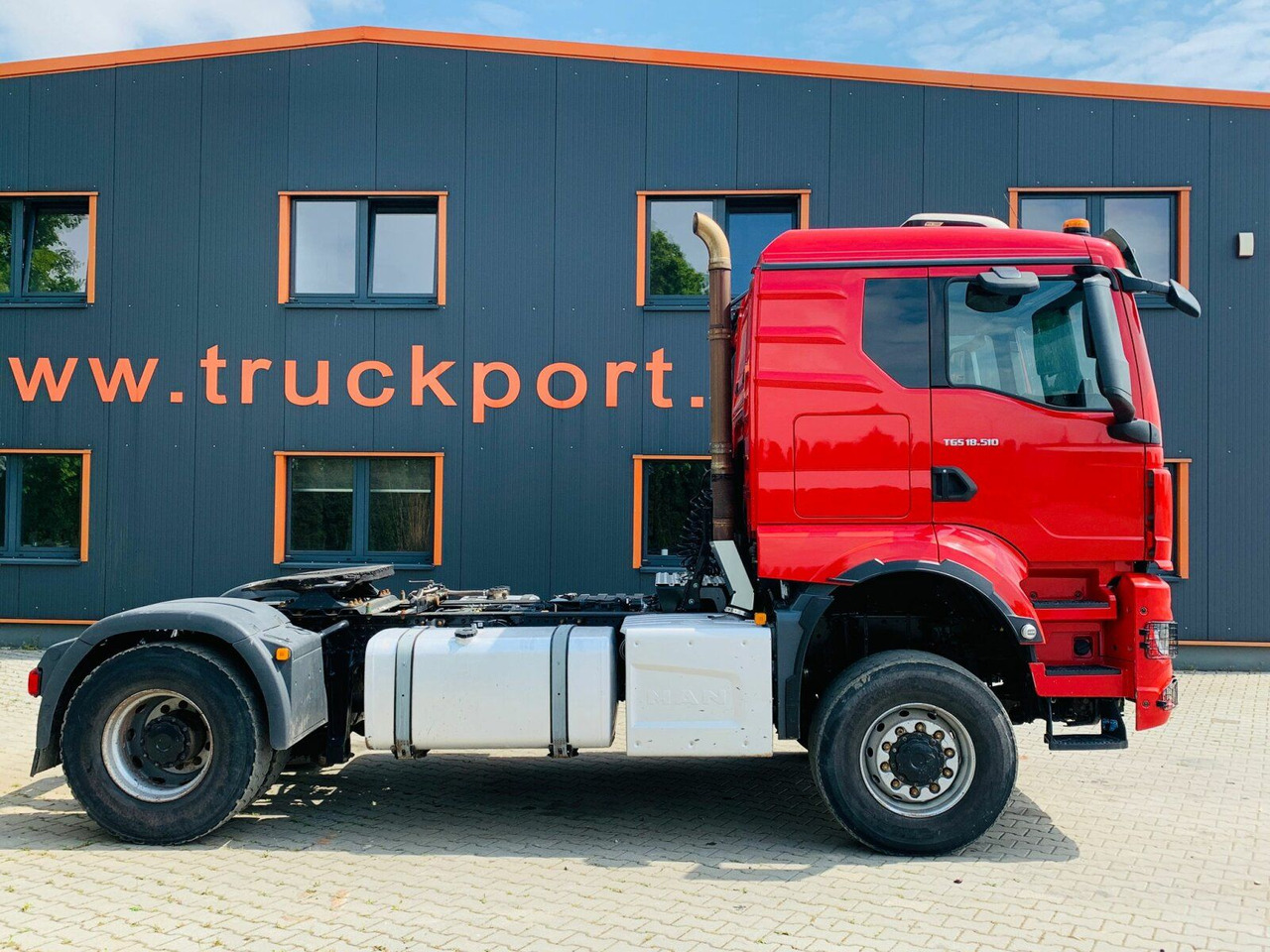 MAN TGS 18.510 4x4 SZM - Kipphyd. Blatt Luft Pritard - Tegljač: slika MAN TGS 18.510 4x4 SZM - Kipphyd. Blatt Luft Pritard - Tegljač MAN TGS 18.510 4x4 SZM - Kipphyd. Blatt Luft Pritard - Tegljač: slika MAN TGS 18.510 4x4 SZM - Kipphyd. Blatt Luft Pritard - Tegljač