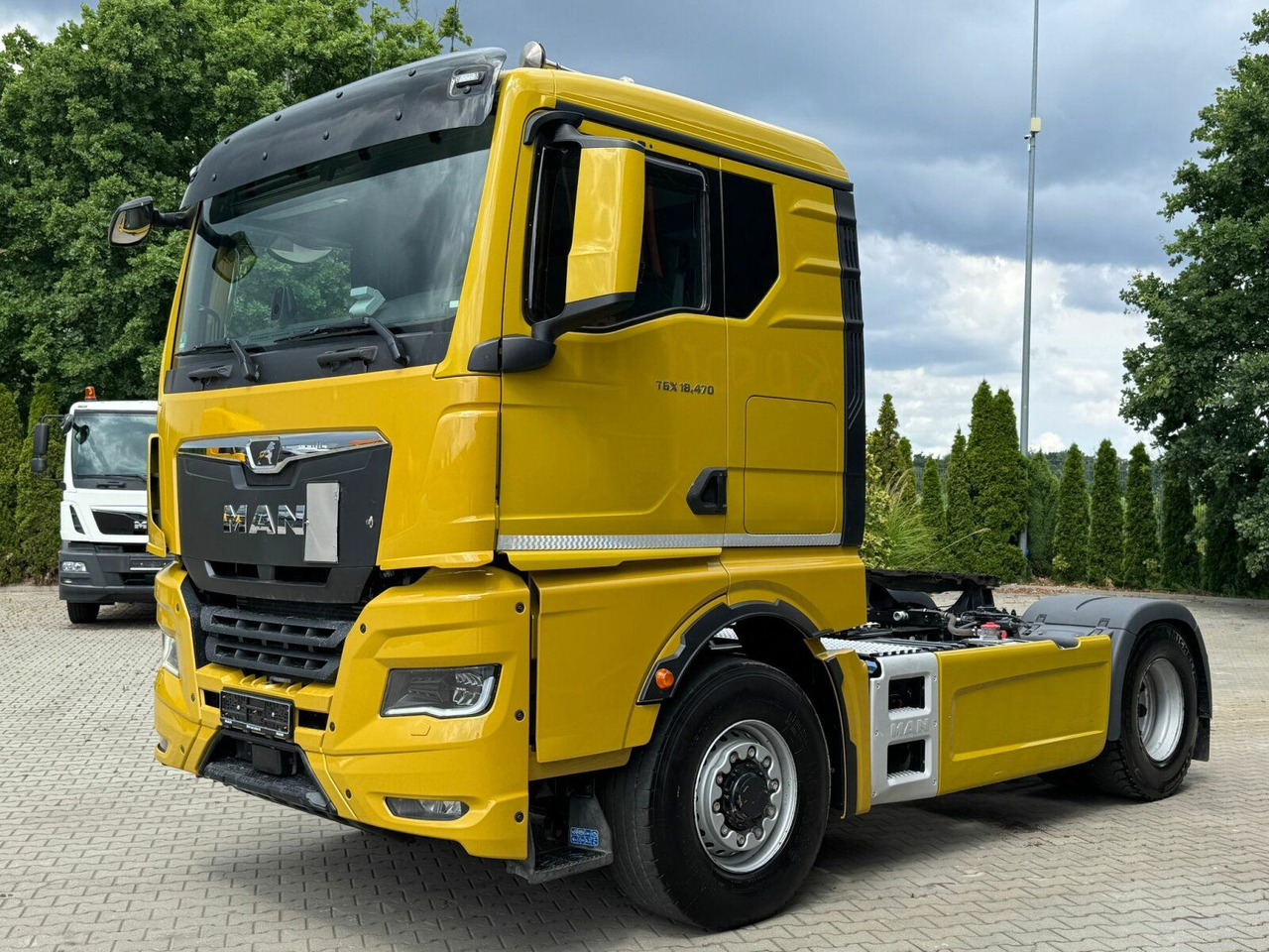 MAN TGX 18.470 4x4H SZM - Kipphyd. Euro 6 *Kippaufl. - Tegljač: slika MAN TGX 18.470 4x4H SZM - Kipphyd. Euro 6 *Kippaufl. - Tegljač MAN TGX 18.470 4x4H SZM - Kipphyd. Euro 6 *Kippaufl. - Tegljač: slika MAN TGX 18.470 4x4H SZM - Kipphyd. Euro 6 *Kippaufl. - Tegljač