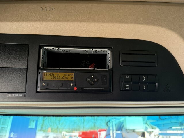 Mercedes-Benz Actros 1845 LS SZM 4x2 Kipphydraulik Retarder - Tegljač: slika Mercedes-Benz Actros 1845 LS SZM 4x2 Kipphydraulik Retarder - Tegljač Mercedes-Benz Actros 1845 LS SZM 4x2 Kipphydraulik Retarder - Tegljač: slika Mercedes-Benz Actros 1845 LS SZM 4x2 Kipphydraulik Retarder - Tegljač