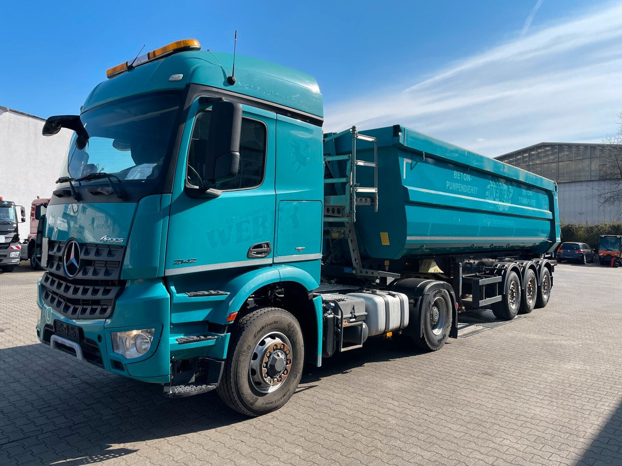 Mercedes-Benz Arocs 2142 4x4H SZM Euro 6 Kipphydraulik - Tegljač: slika Mercedes-Benz Arocs 2142 4x4H SZM Euro 6 Kipphydraulik - Tegljač Mercedes-Benz Arocs 2142 4x4H SZM Euro 6 Kipphydraulik - Tegljač: slika Mercedes-Benz Arocs 2142 4x4H SZM Euro 6 Kipphydraulik - Tegljač
