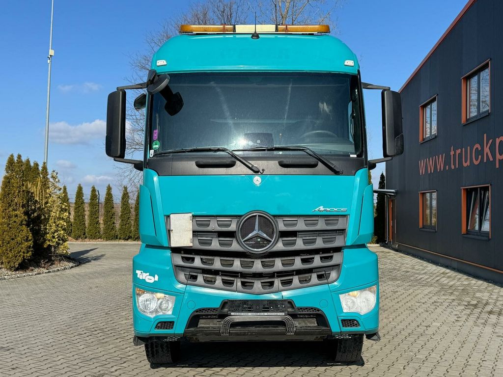 Mercedes-Benz Arocs 2142 4x4H SZM Euro 6 Kipphydraulik - Tegljač: slika Mercedes-Benz Arocs 2142 4x4H SZM Euro 6 Kipphydraulik - Tegljač Mercedes-Benz Arocs 2142 4x4H SZM Euro 6 Kipphydraulik - Tegljač: slika Mercedes-Benz Arocs 2142 4x4H SZM Euro 6 Kipphydraulik - Tegljač