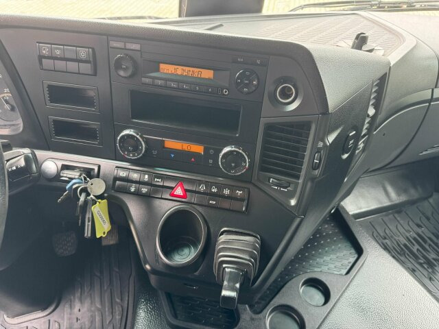 Zakup Mercedes-Benz Arocs 2142 4x4H SZM Euro 6 Kipphydraulik Mercedes-Benz Arocs 2142 4x4H SZM Euro 6 Kipphydraulik: slika Zakup Mercedes-Benz Arocs 2142 4x4H SZM Euro 6 Kipphydraulik Mercedes-Benz Arocs 2142 4x4H SZM Euro 6 Kipphydraulik