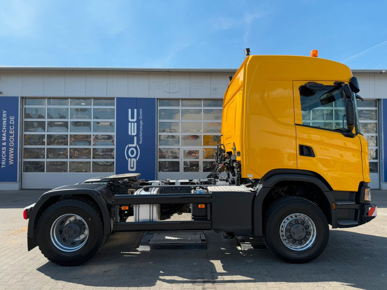Scania G450 XT 4x4 Euro 6 SZM Kipphydraulik Blatt/ Luft - Tegljač: slika Scania G450 XT 4x4 Euro 6 SZM Kipphydraulik Blatt/ Luft - Tegljač Scania G450 XT 4x4 Euro 6 SZM Kipphydraulik Blatt/ Luft - Tegljač: slika Scania G450 XT 4x4 Euro 6 SZM Kipphydraulik Blatt/ Luft - Tegljač